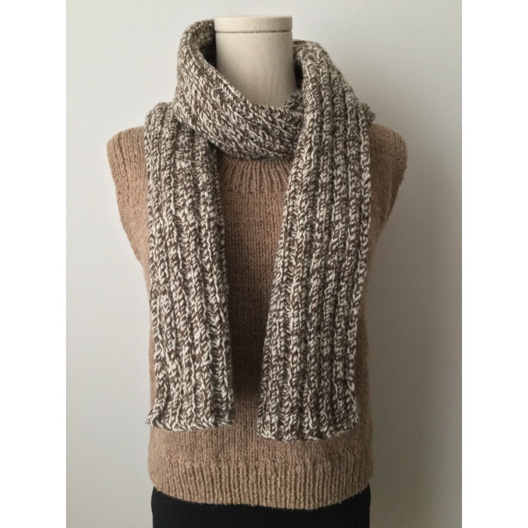 Vest and scarf on mannequin knitted in CVMco yarn